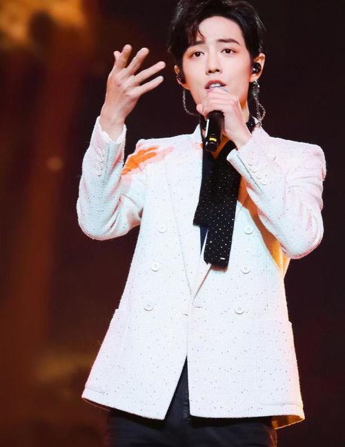 圈内爆料肖战人士,圈内人士揭秘真实一面 第1张 圈内爆料肖战人士,圈内人士揭秘真实一面 第1张